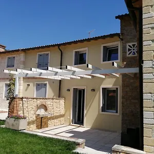 Bed & Breakfast Villavecchia, Castegnero
